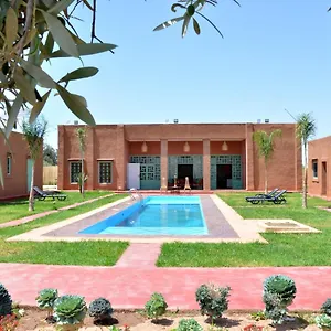  Pensión Louisa Farm